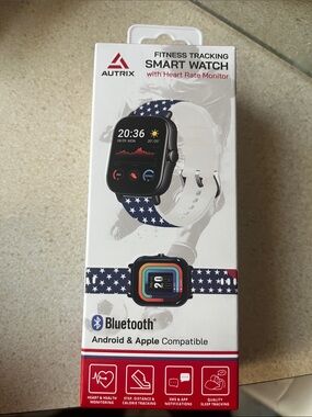 Fitness Tracking Smart Watch - White Band with Navy Star Accent